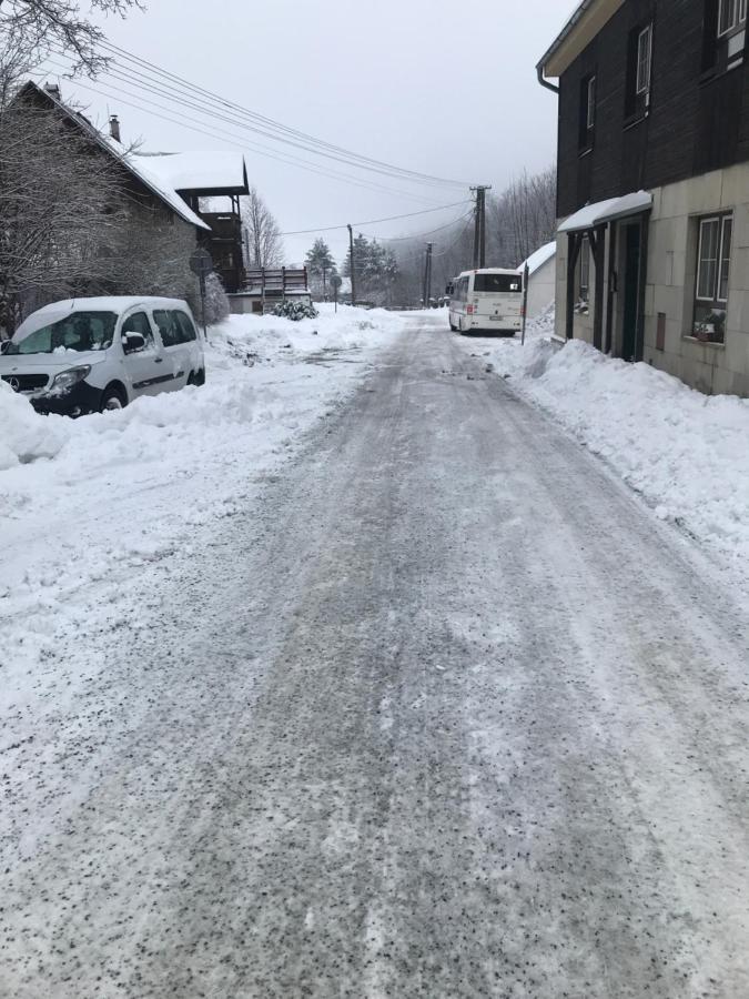 Penzion Hajenka Petrovice  エクステリア 写真